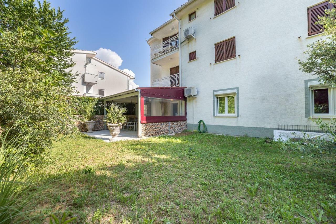 Apartment Pavic Garden Baška Exteriér fotografie